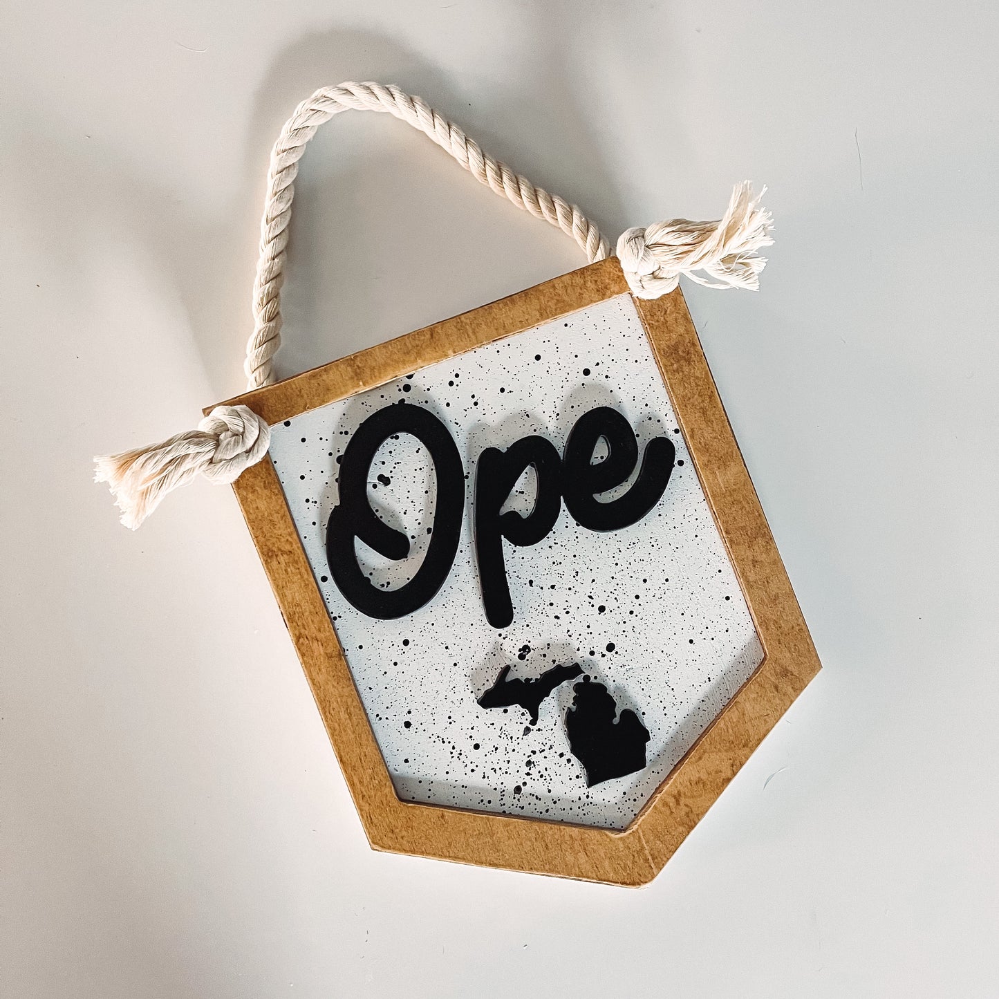 OPE 8X8 Hanging sign