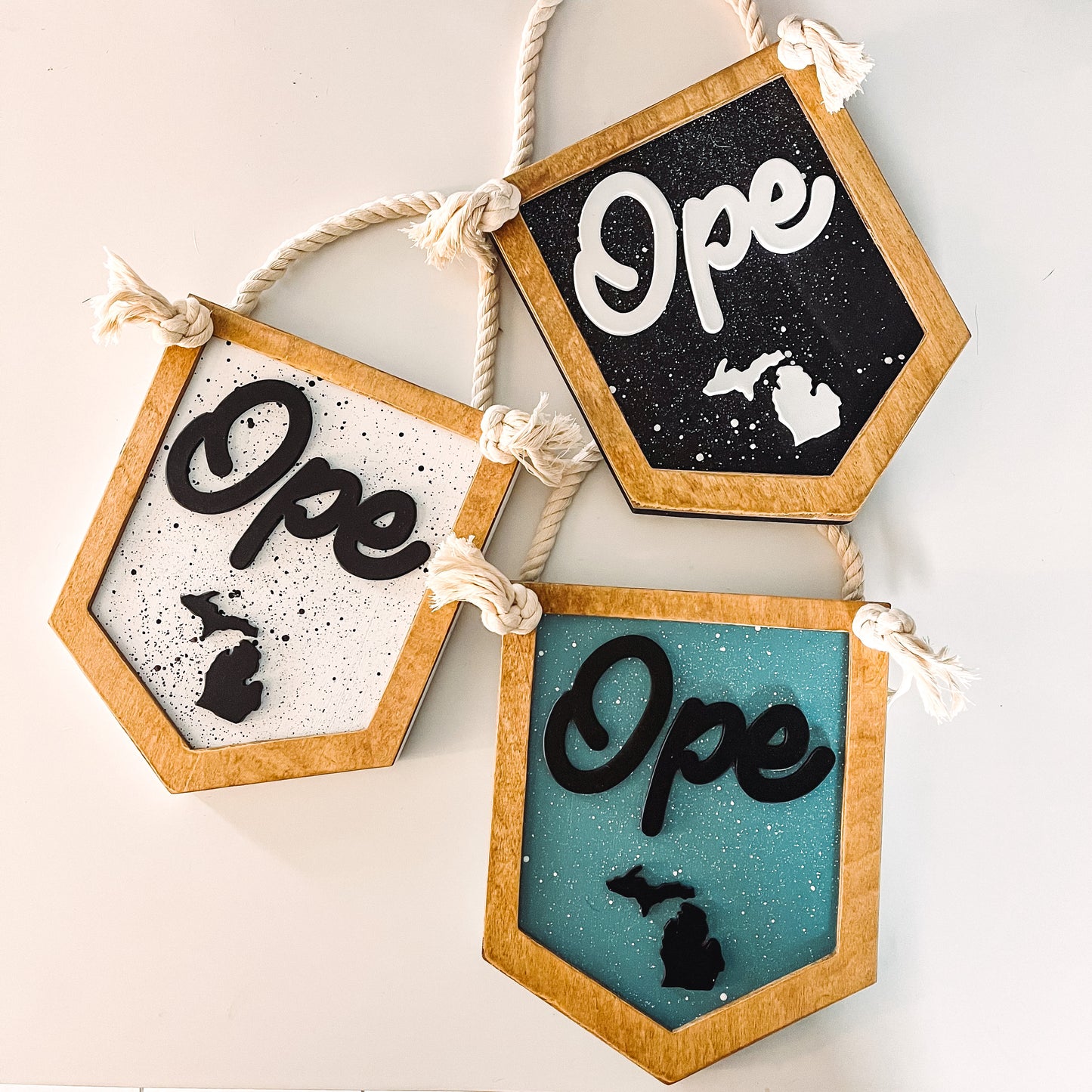 OPE 8X8 Hanging sign