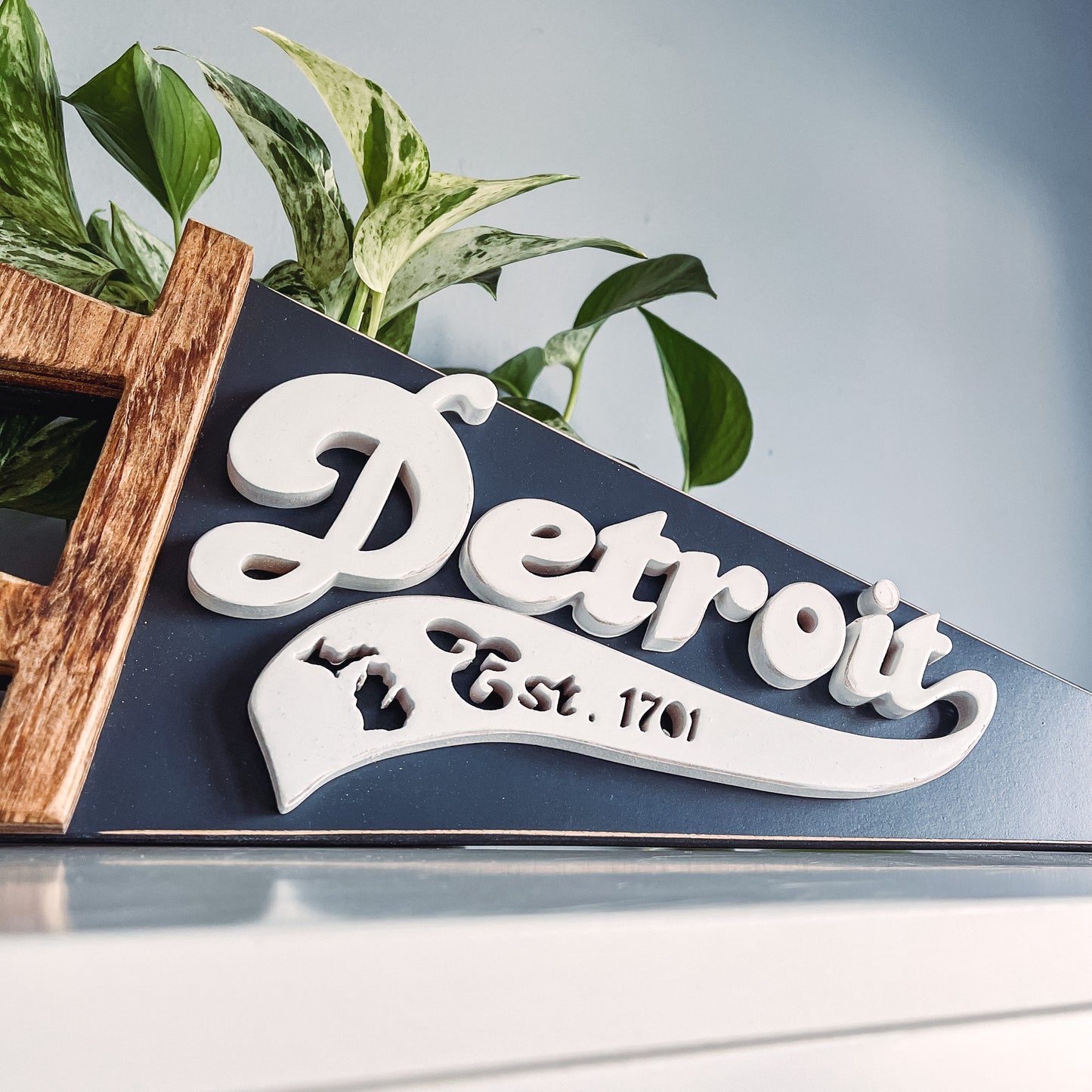 Detroit Pennant sign