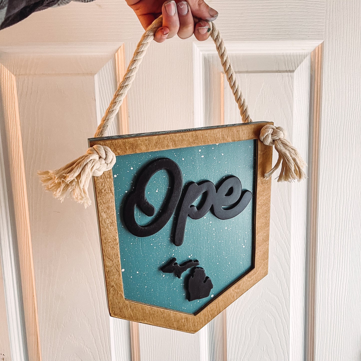 OPE 8X8 Hanging sign