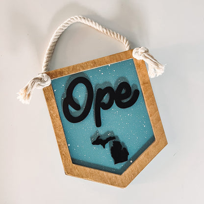 OPE 8X8 Hanging sign