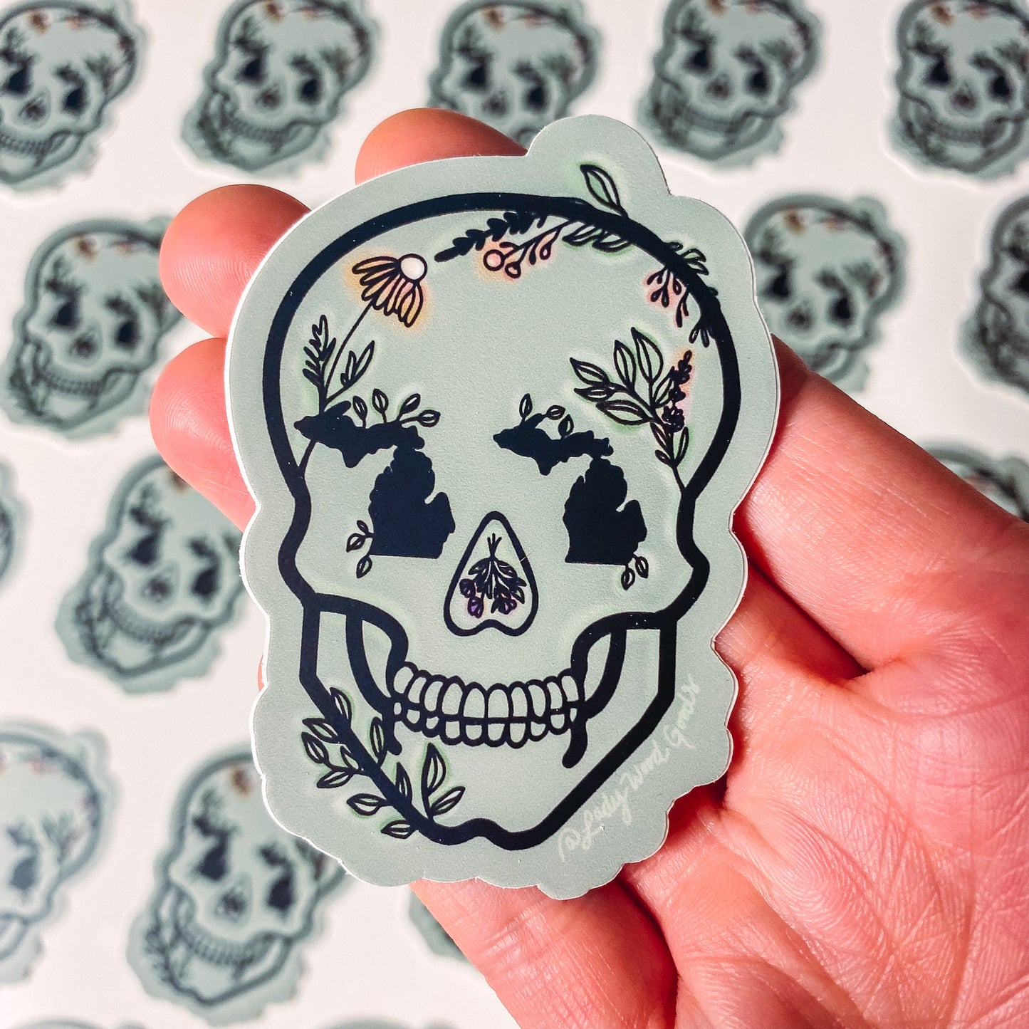 Mini garden skull sticker
